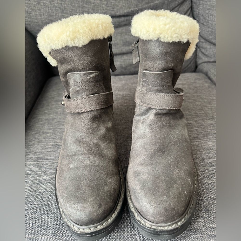 Rag & Bone
Suede Fur Trim Moto Boots
Women's Size:8,5 - Picture 8 of 12